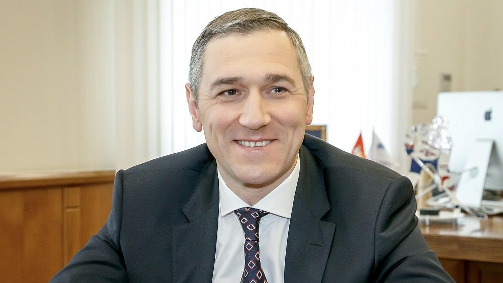 Заксобрание Челябинской области покидает директор по экономике ММК