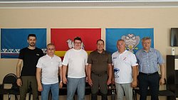 Администрации Волновахского района передали подарок от губернатора Челябинской области