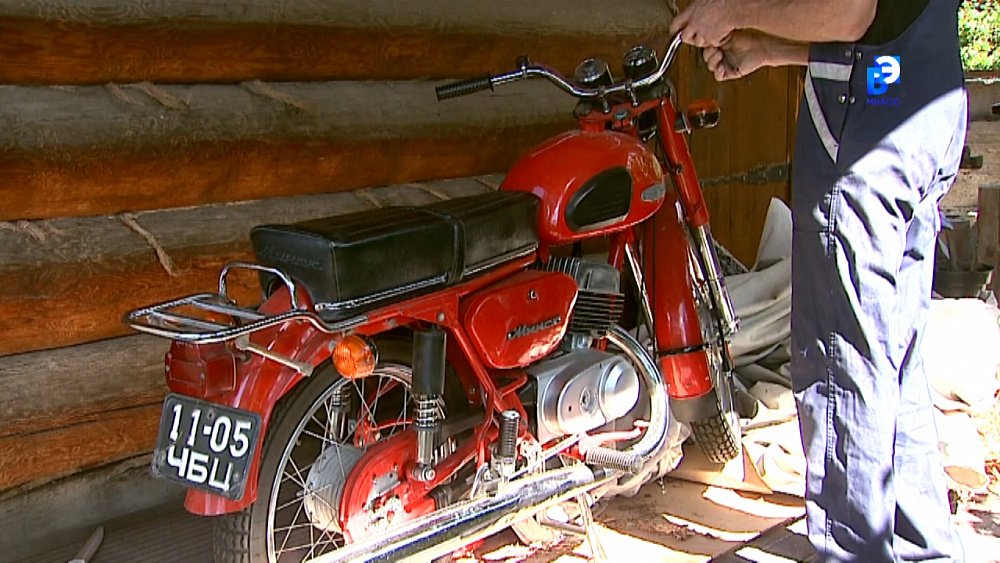 Житель Миасса реставрирует  раритетный транспорт