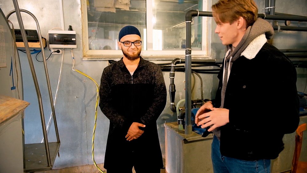 Два фермера, два подхода, одна цель: накормить Урал