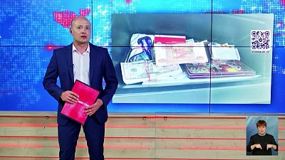 Челябинка устроила валютообменник в своем авто