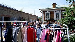 В Челябинске устроили экошабаш в честь пятилетия «Разделяйки»