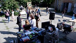 В Челябинске устроили экошабаш в честь пятилетия «Разделяйки»