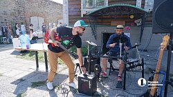 В Челябинске устроили экошабаш в честь пятилетия «Разделяйки»