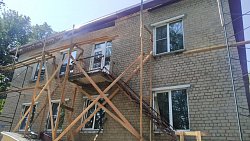 Челябинские строители восстанавливают в Волновахе три детсада, школу и стоматологию