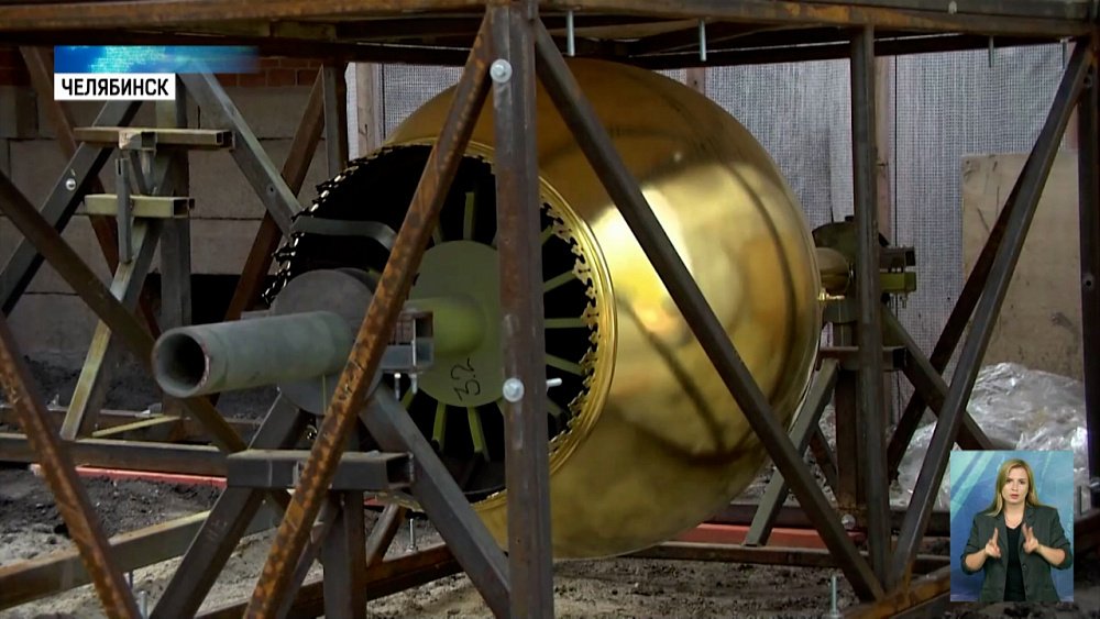 В храме Невского устанавливают купола