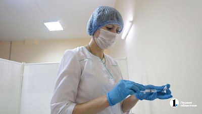 В ТРК Челябинской области началась вакцинация от коронавируса и от гриппа