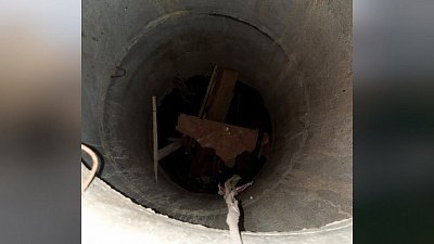 В Челябинске двухлетний ребенок упал в открытый люк