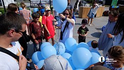 Табун единорогов и ожившие картины: как прошел фестиваль «Неискусственно» в Челябинске