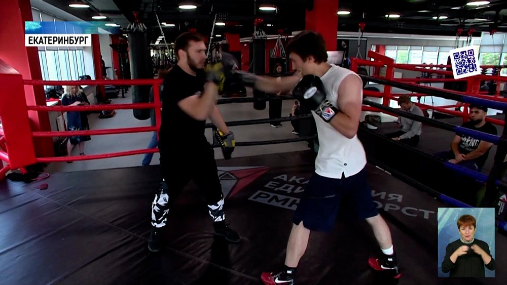 Идет подготовка к грандиозному шоу в Тракторе