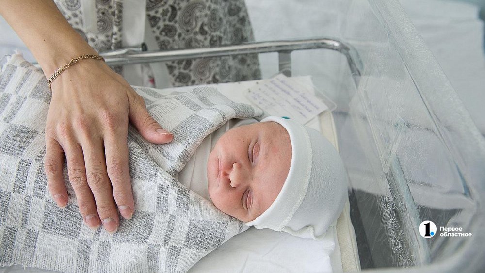 Челябинские онкологи удалили опухоль из живота беременной женщины