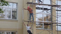 Алексей Текслер открыл в Волновахе новый детский сад