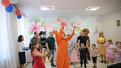 Алексей Текслер открыл в Волновахе новый детский сад