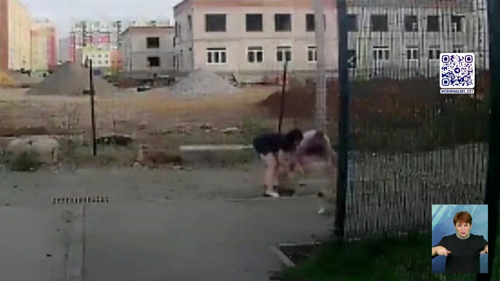 Ребенок провалился в колодец