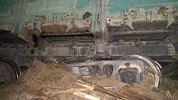 Восемь вагонов сошли с рельсов на станции в Челябинской области