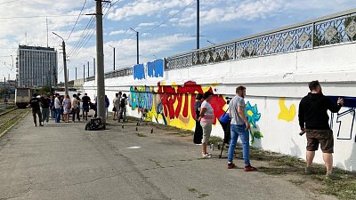 В Челябинске подготовили стену для легального рисования граффити