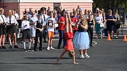 В школах Челябинской области прошли праздничные линейки