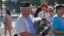 В школах Челябинской области прошли праздничные линейки