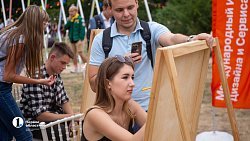 Бой на бабуках и метание тарелок: в Челябинске прошел «Молфест‑2022»