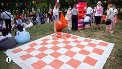 Бой на бабуках и метание тарелок: в Челябинске прошел «Молфест‑2022»