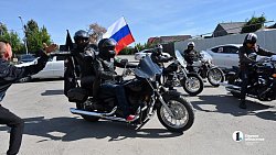 Байкеры челябинского мотоклуба доставляют продукты малоимущим семьям