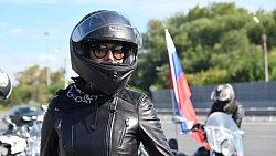 Байкеры челябинского мотоклуба доставляют продукты малоимущим семьям