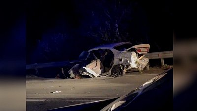 Два легковых автомобиля столкнулись возле поселка Есаульский