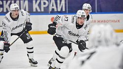 Хоккейный клуб «Челмет» потерпел первое поражение в новом сезоне чемпионата ВХЛ