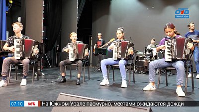 Подготовка к гала-концерту в сюжете «День рождения Детской филармонии»