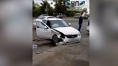 В Челябинске столкнулись два легковых автомобиля