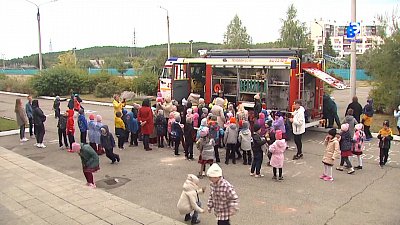 Пожарные Миасса проводят уроки безопасности