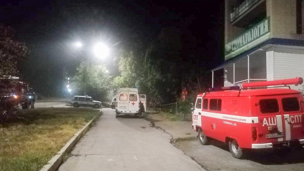 Мужчина погиб на пожаре в многоэтажке в Миассе