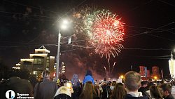 В Челябинске День города завершился фейерверком: фоторепортаж