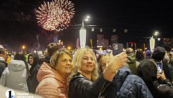В Челябинске День города завершился фейерверком: фоторепортаж