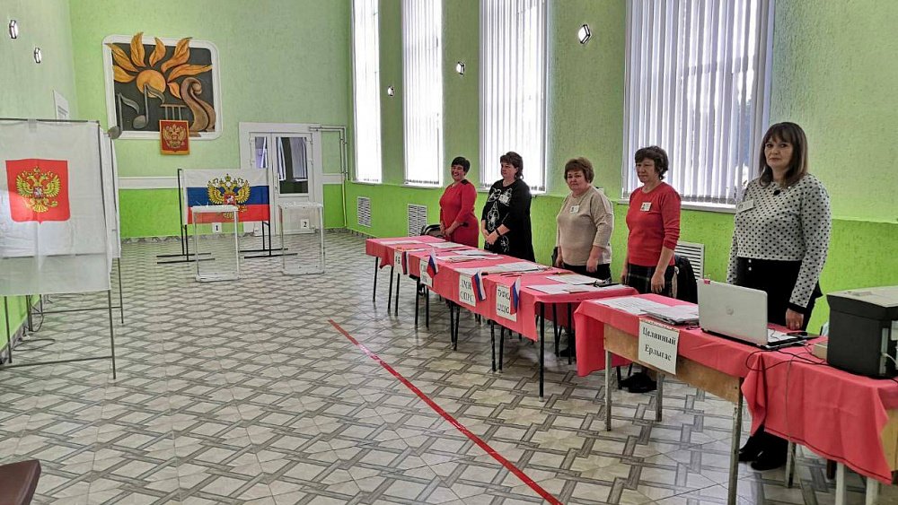 За первые два часа единого дня голосования в Челябинской области на участки пришли 9 тысяч избирателей