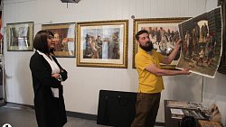 Челябинский художник рисует и озвучивает картины об истории Южного Урала