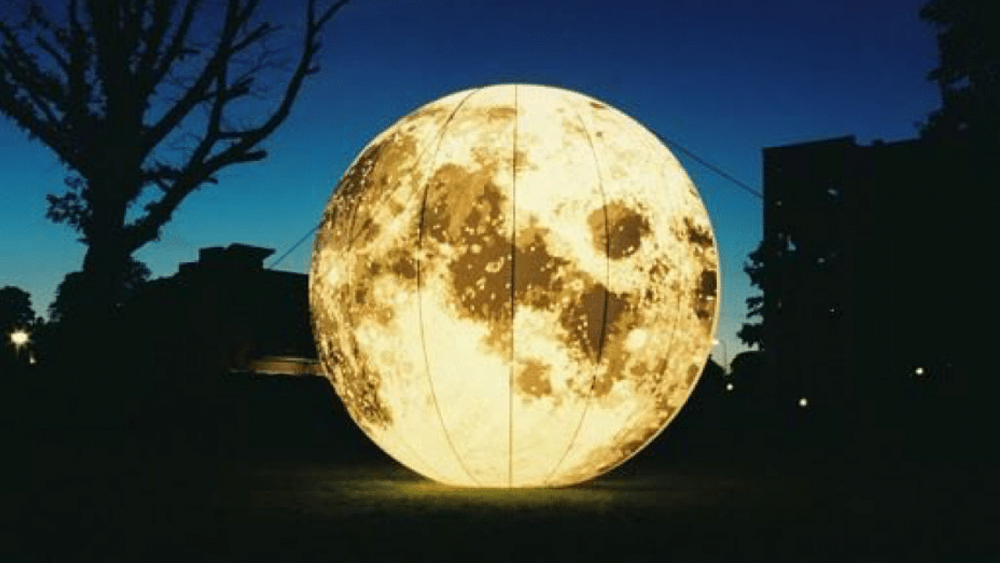 В Челябинске к Новому году установят арт‑объект «Луна»