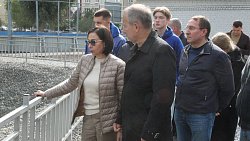 Сезон благоустройства завершается в челябинском поселке Новосинеглазово