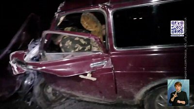 Под Симом внедорожник влетел в фуру