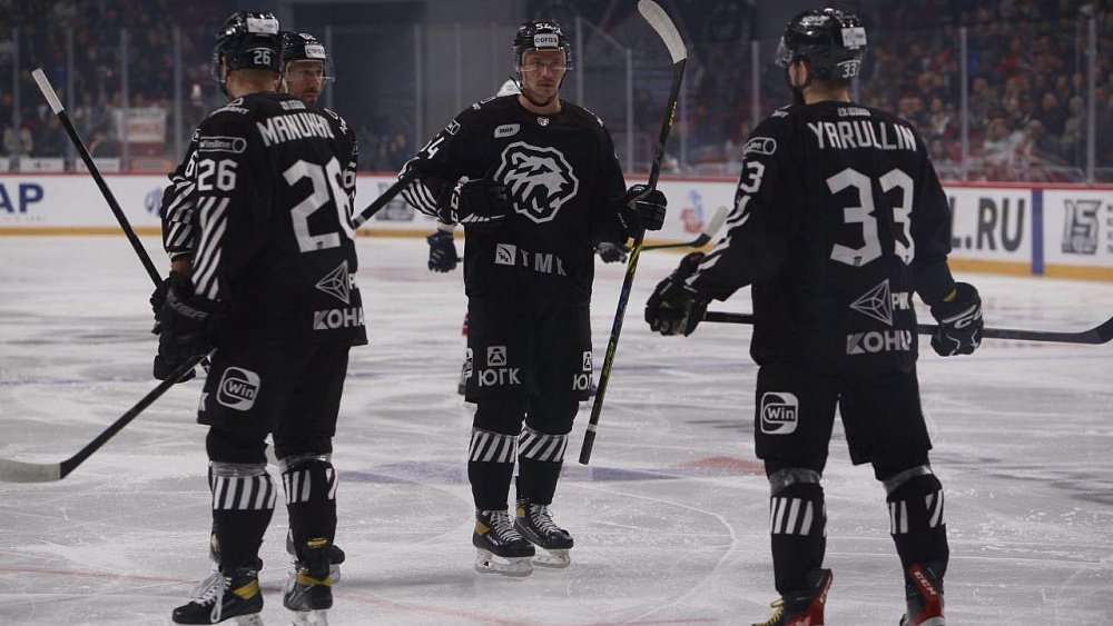 Хоккеисты челябинского «Трактора» одержали первую крупную победу в новом сезоне КХЛ