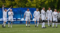 Наставник ФК «Челябинск» Виктор Булатов сыграл в футбольном турнире «Матч памяти друзей»