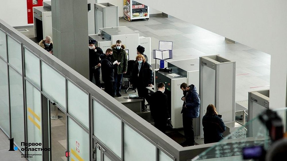 Вылет самолета из Челябинска в Москву задержали почти на 8 часов