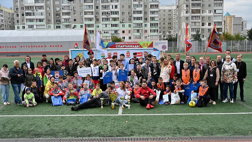 В Челябинске прошел турнир по мини-футболу на Кубок уполномоченного по правам ребенка