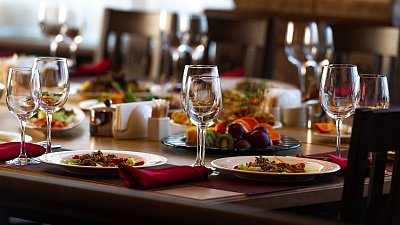 Нехватку персонала испытывают рестораны Челябинска