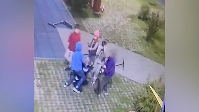 В Челябинска второклассника ударили самокатом по голове