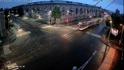 Трамвай сошел с рельсов в Челябинске