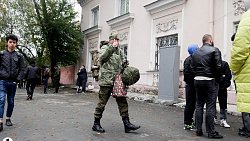 35 мобилизованных челябинцев уехали на боевое слаживание под Екатеринбург
