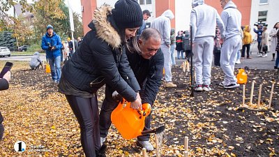 В Челябинске открыли «Аллею памяти» в честь погибших детей Донбасса