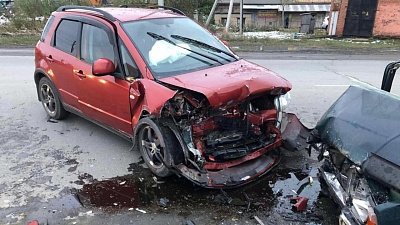 В Миассе авария двух легковушек унесла жизнь человека