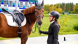 В Челябинске стартовали Всероссийские соревнования среди студентов по конному спорту